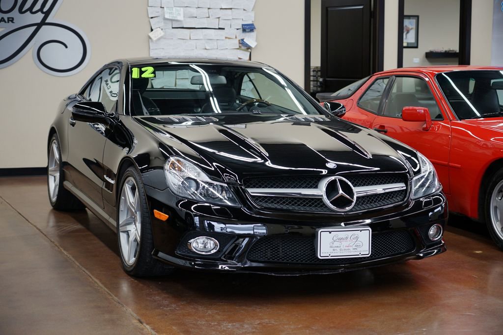 Used 2012 Mercedes-Benz SL 550 image 30