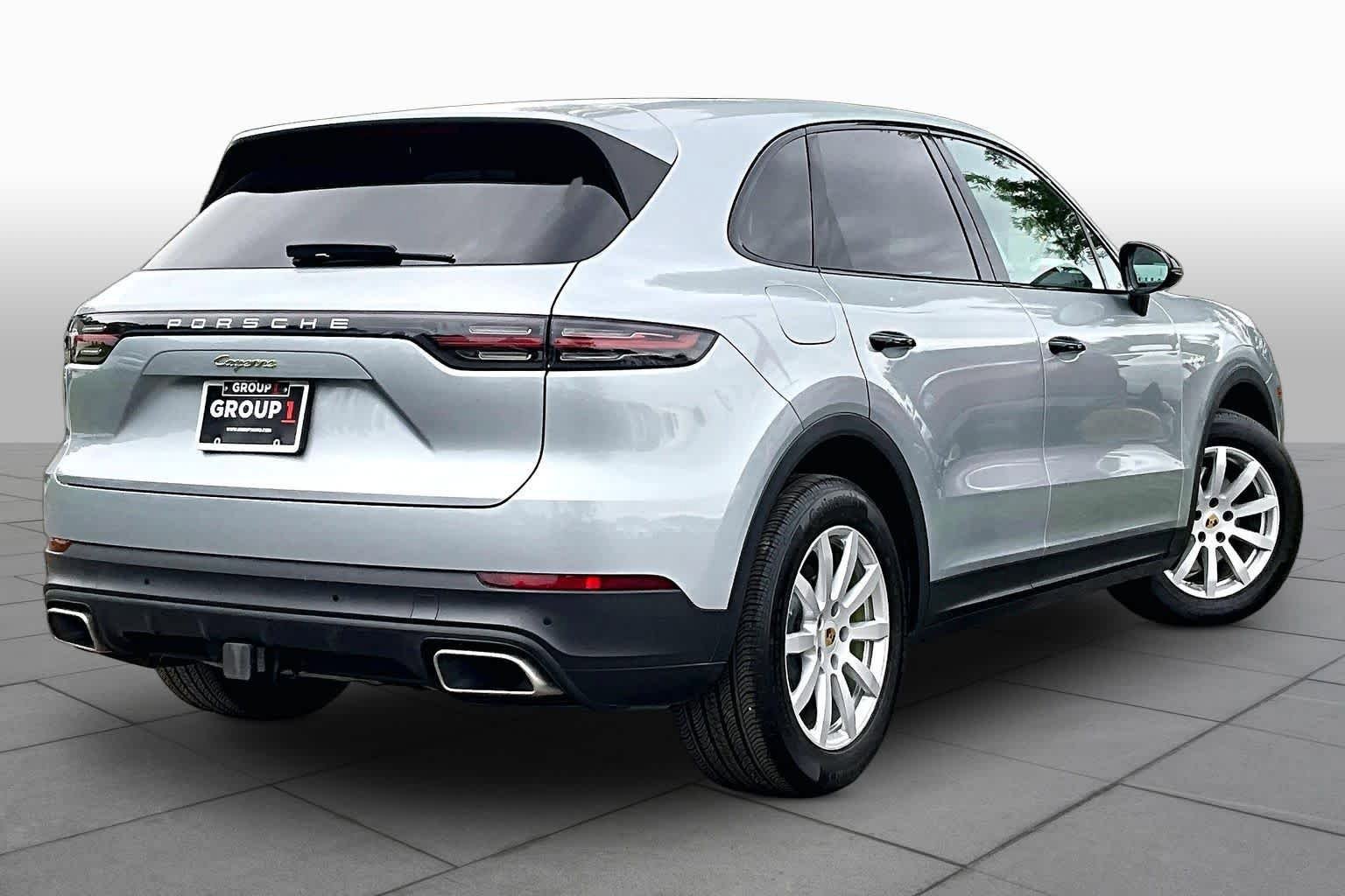 Used 2022 Porsche Cayenne E-Hybrid AWD/4WD image 12