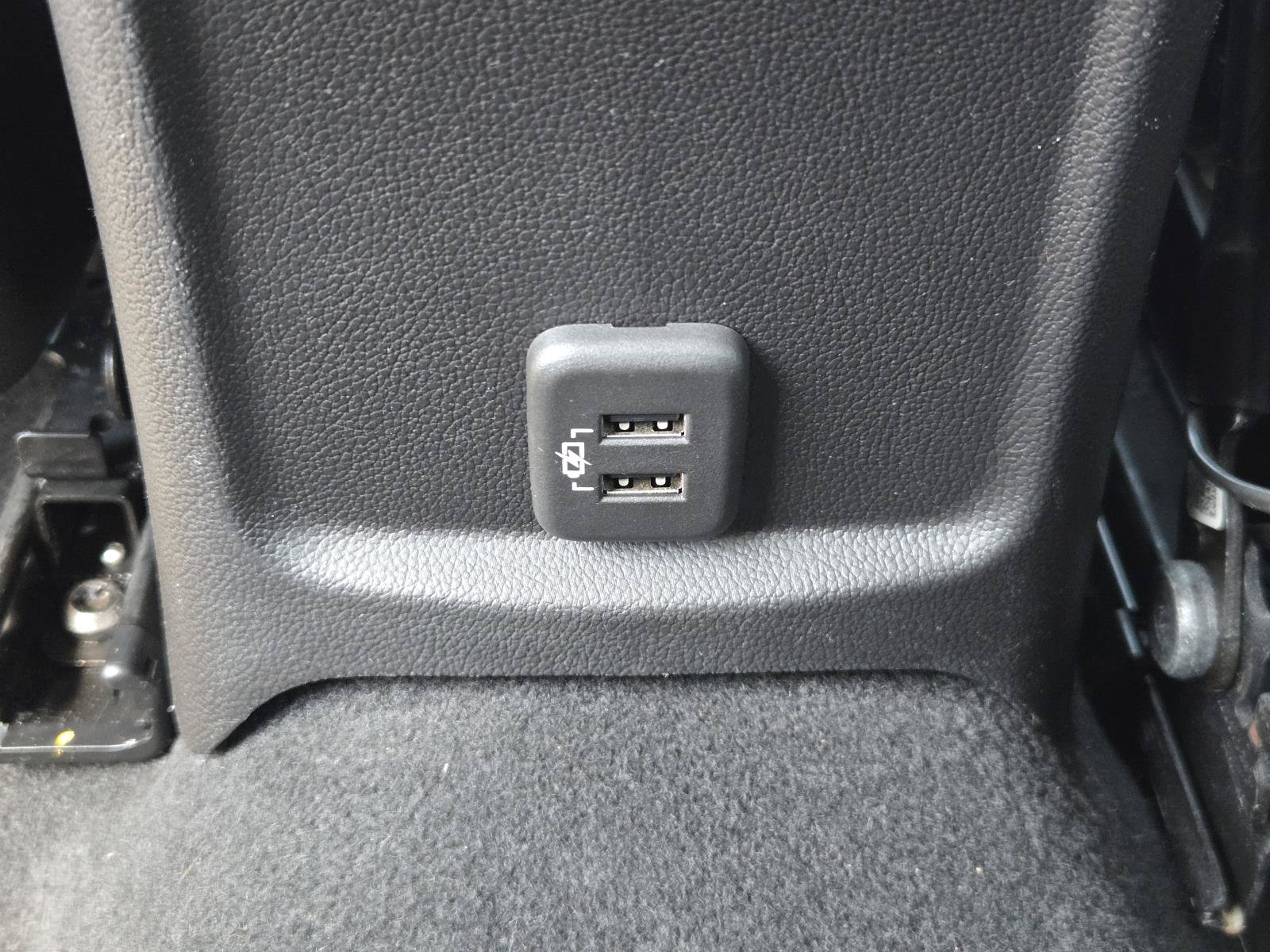 Used 2019 Chevrolet Cruze LT w/ Convenience Package FWD image 27