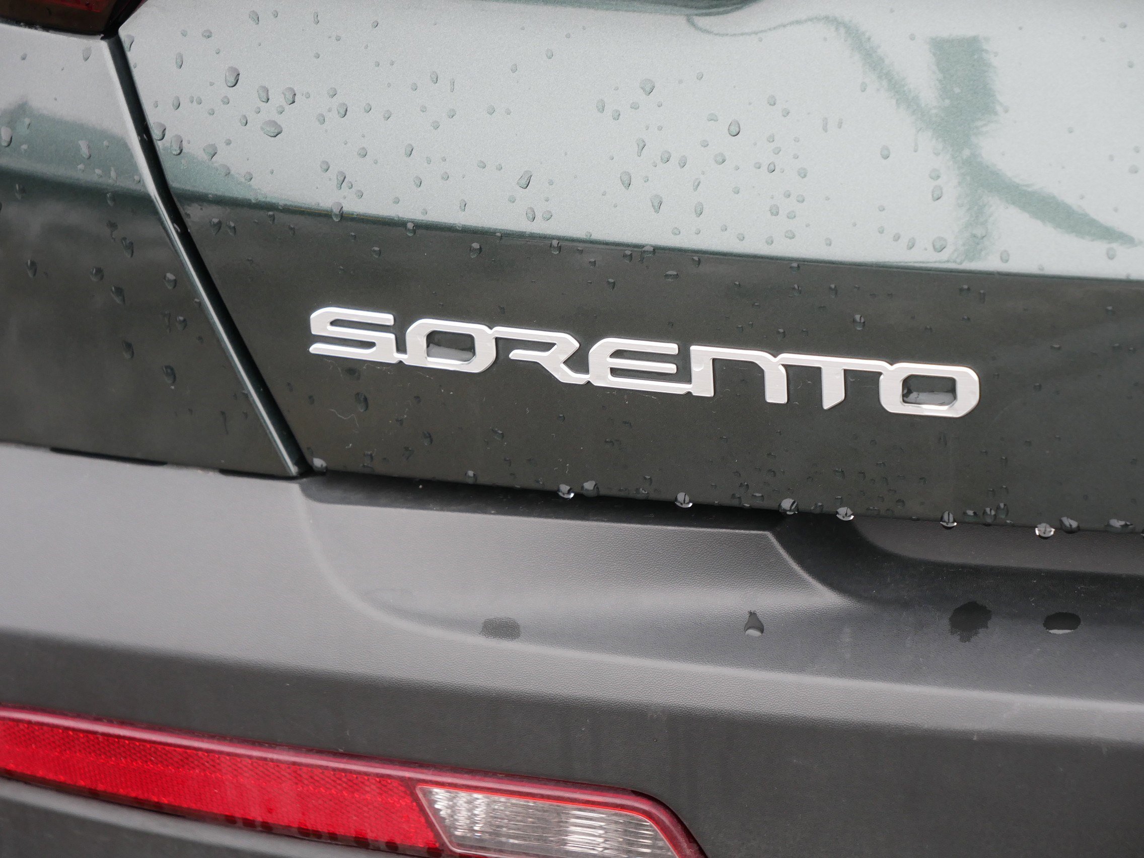 Certified 2023 Kia Sorento S w/ Panoramic Sunroof Package image 7