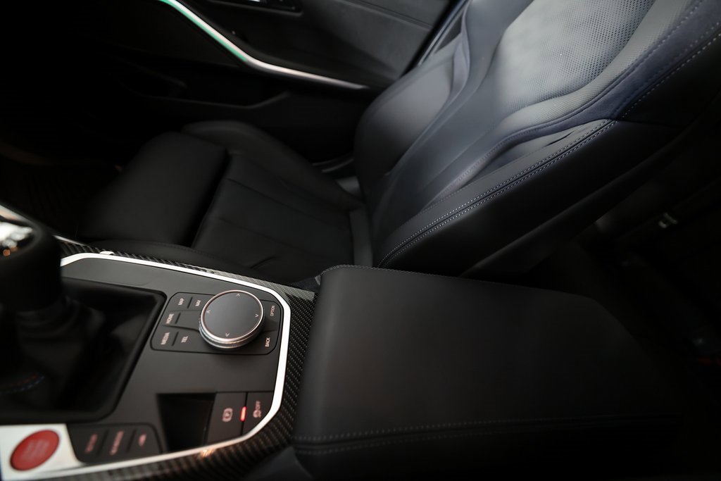 Used 2025 BMW M3 w/ Executive Package image 40