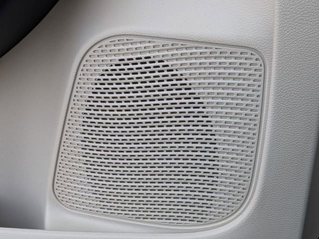 Certified 2023 Chrysler Pacifica Limited image 17