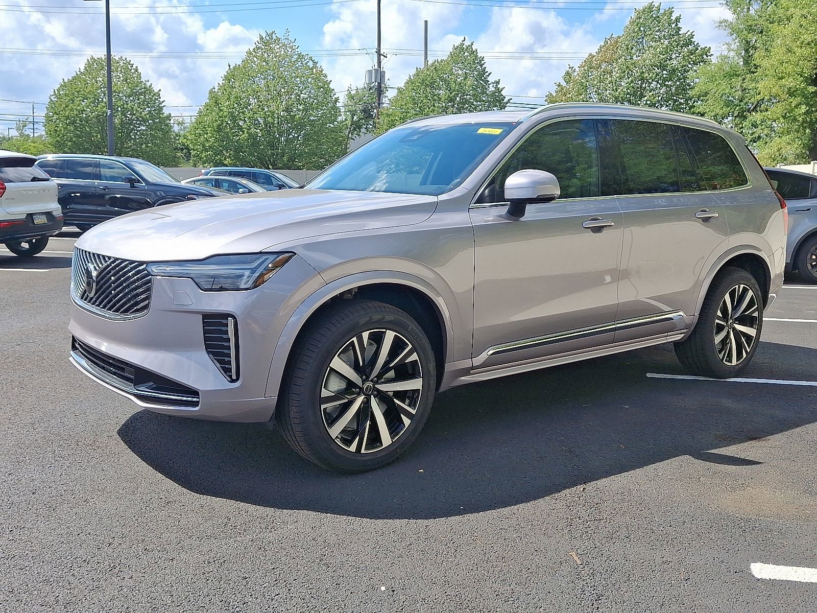 New 2026 Volvo XC90 B5 Core w/ Protection Package image 3
