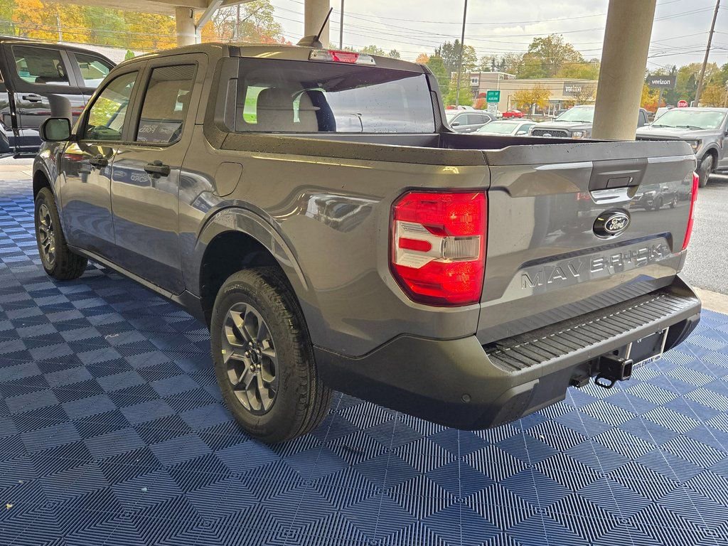 New 2025 Ford Maverick XLT w/ XLT Luxury Package image 4