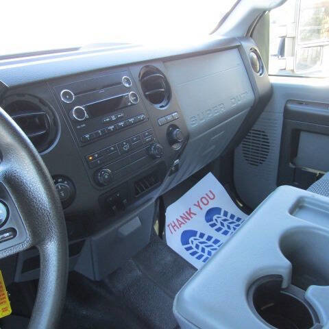 Used 2015 Ford F250 XL w/ Power Equipment Group image 13