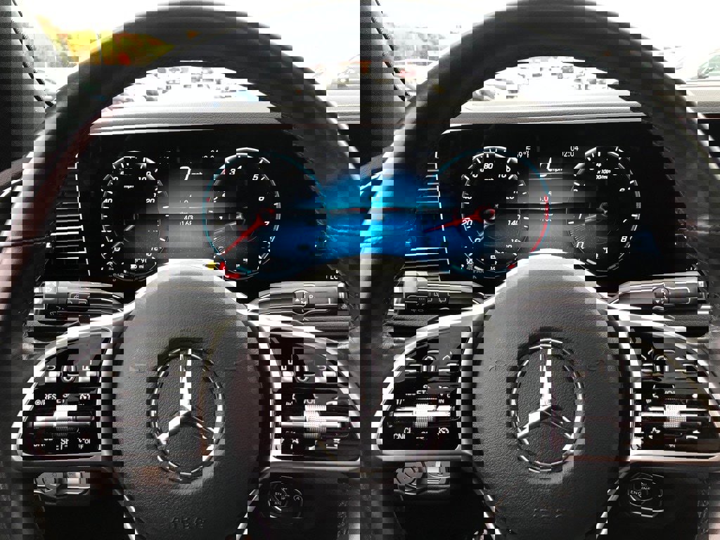 Certified 2022 Mercedes-Benz GLE 350 4MATIC w/ AMG Line Exterior image 19