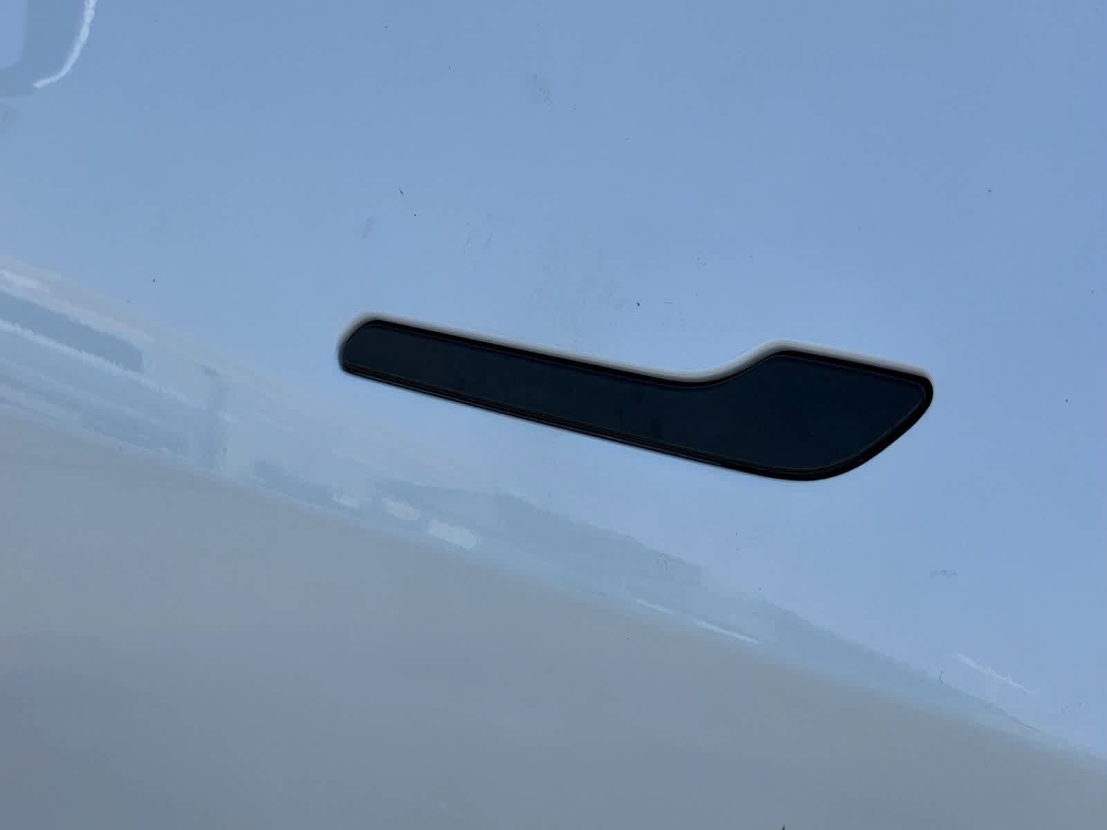 Used 2020 Tesla Model Y Long Range AWD/4WD image 19