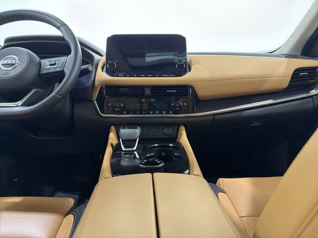 Used 2022 Nissan Rogue Platinum w/ Head-Up Display Package AWD/4WD image 35