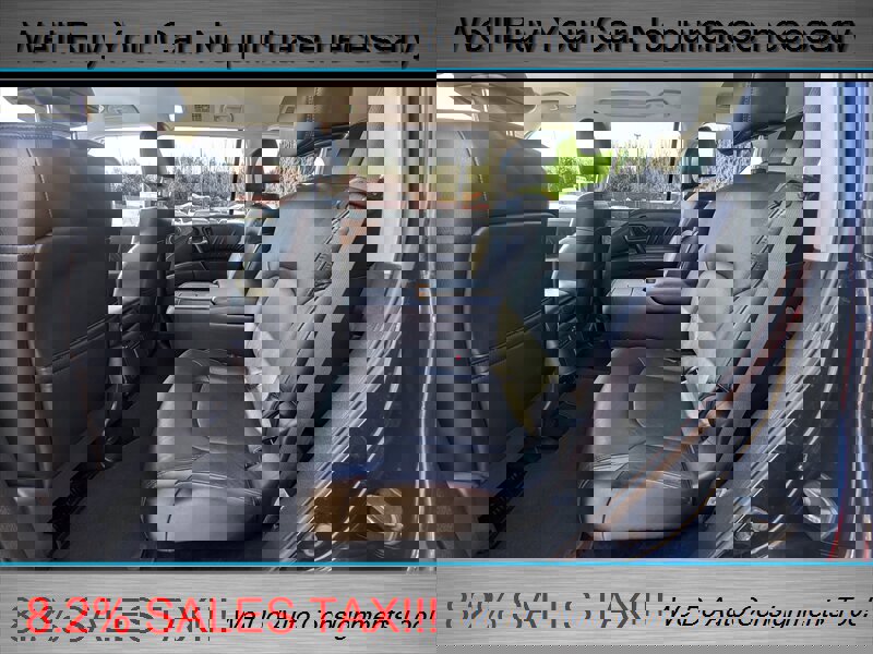 Used 2022 Nissan Armada SL w/ Captain's Chairs Package image 21