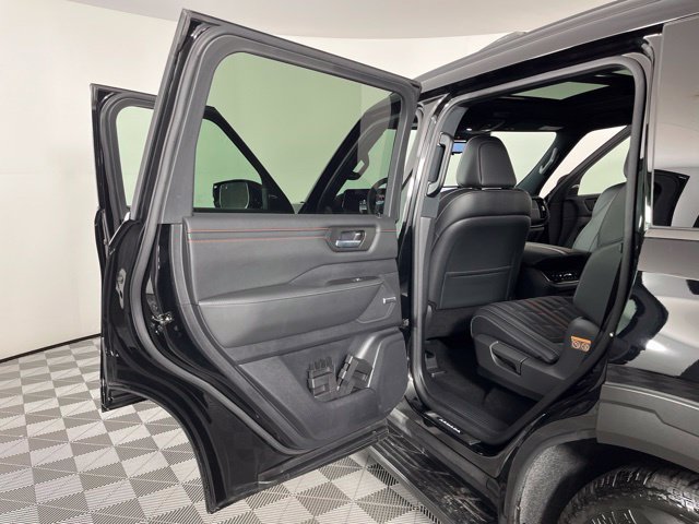 Used 2026 Nissan Armada PRO-4X AWD/4WD image 43