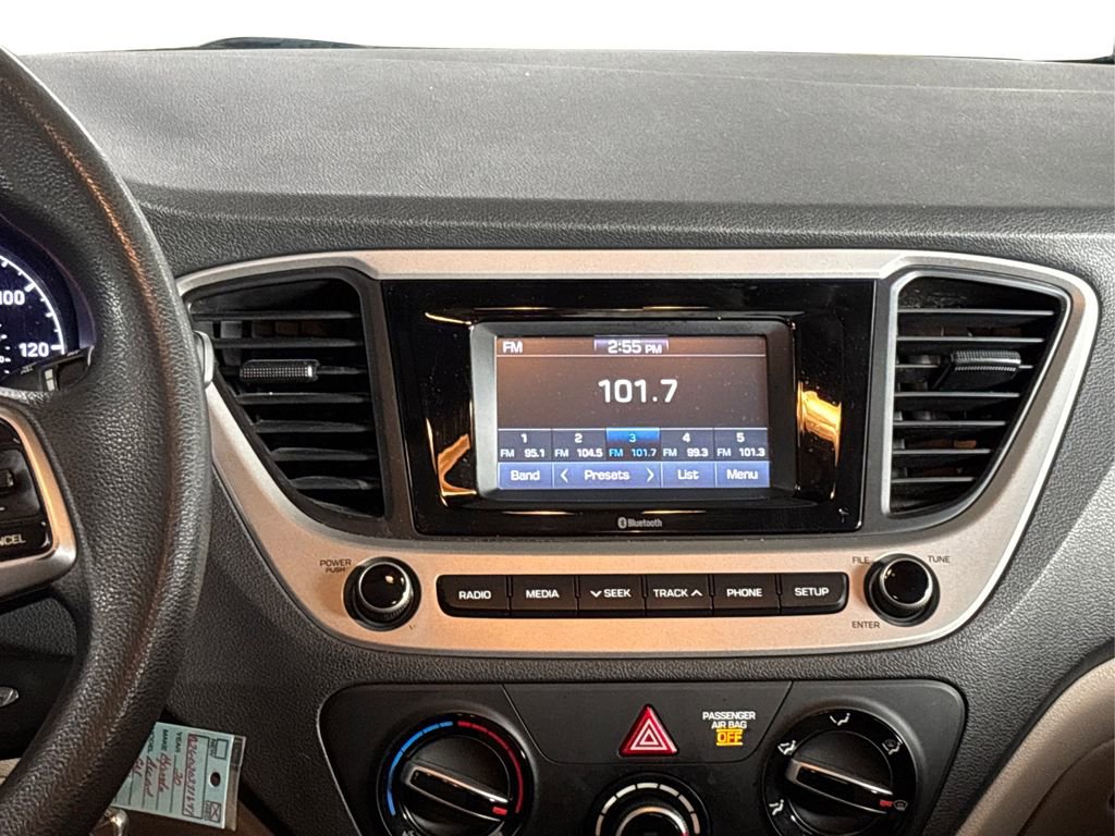 Used 2020 Hyundai Accent SE w/ Cargo Package image 17