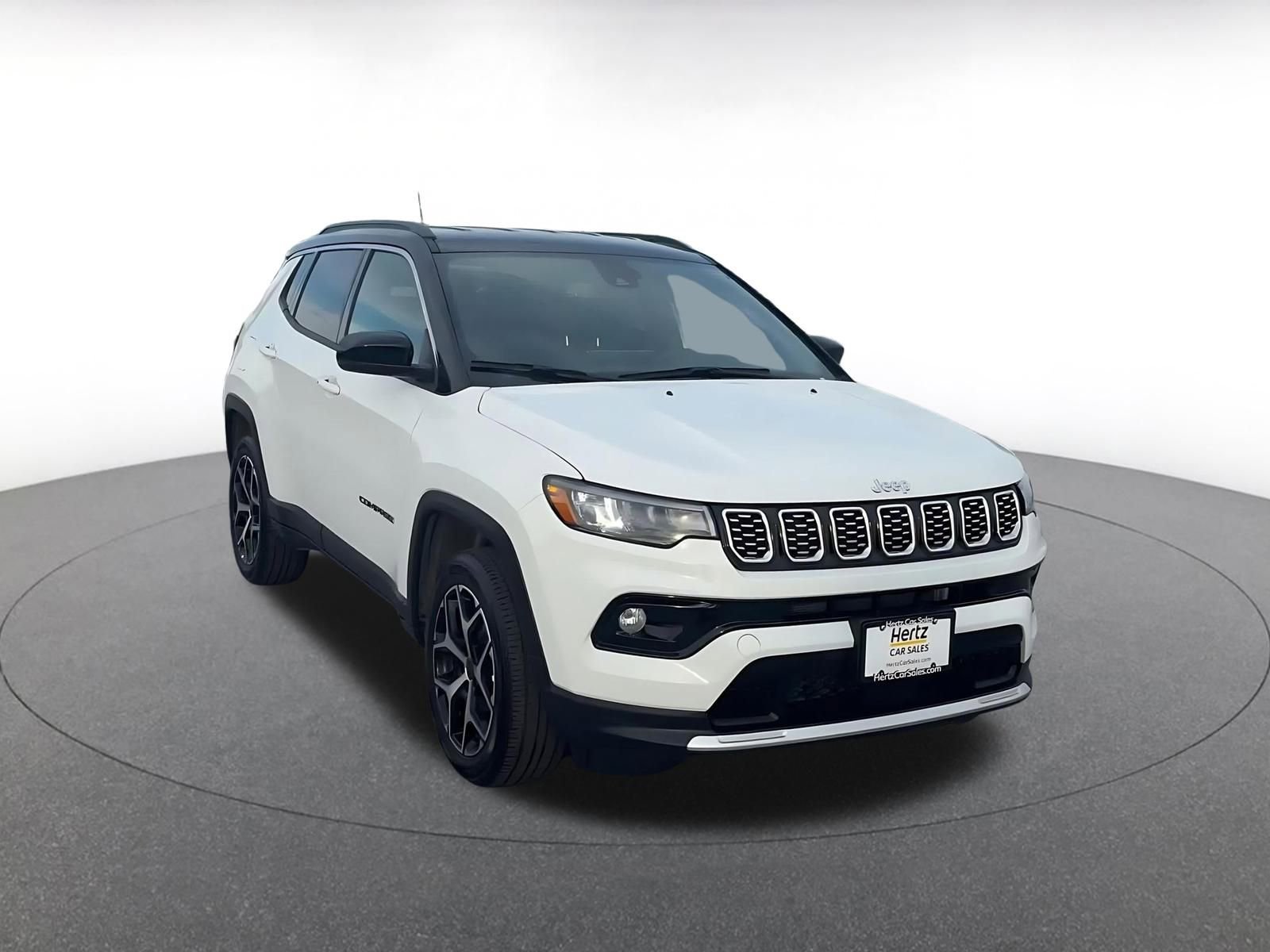 Used 2025 Jeep Compass Limited image 3