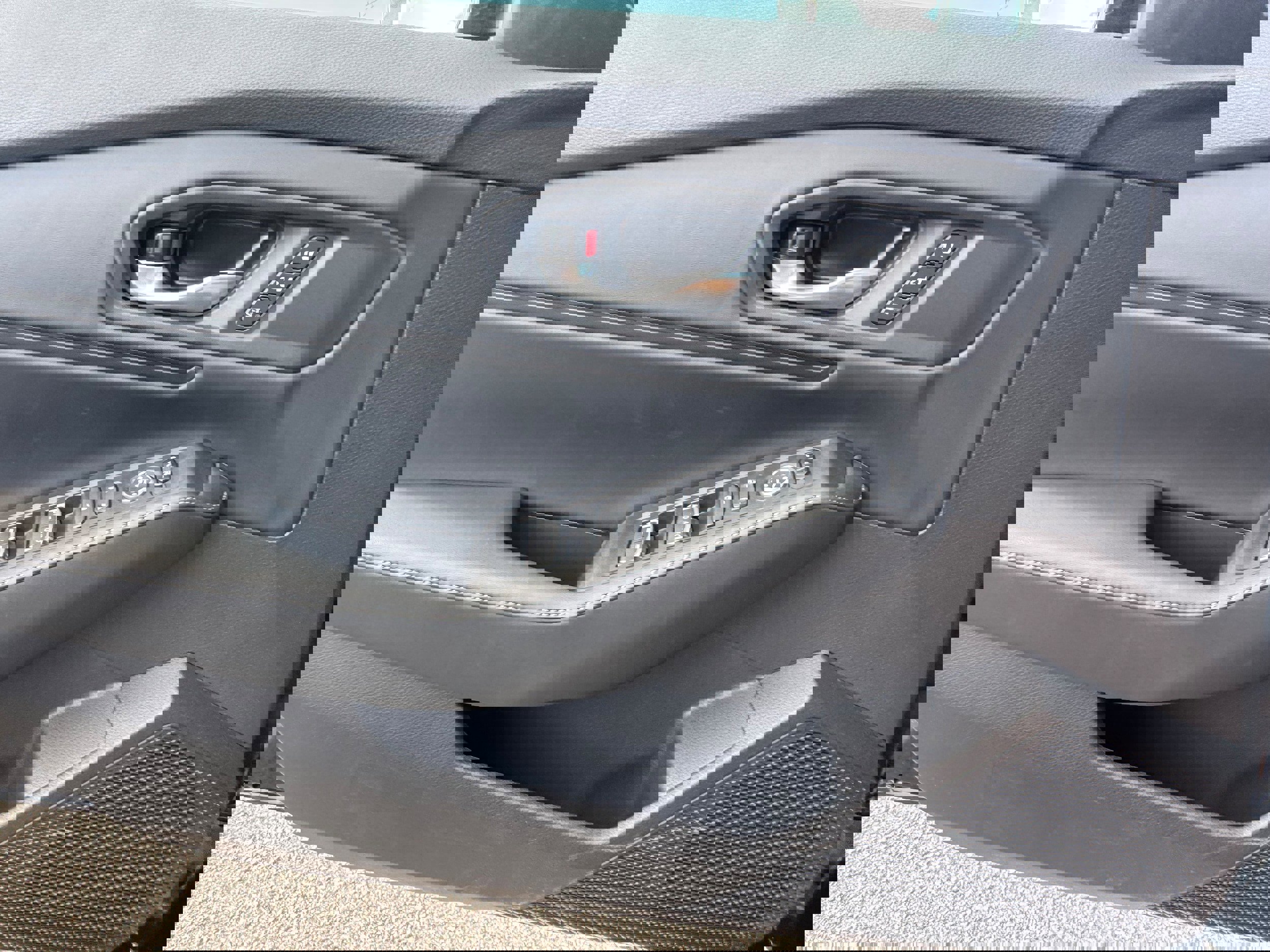 Used 2025 Honda Accord Sport image 13