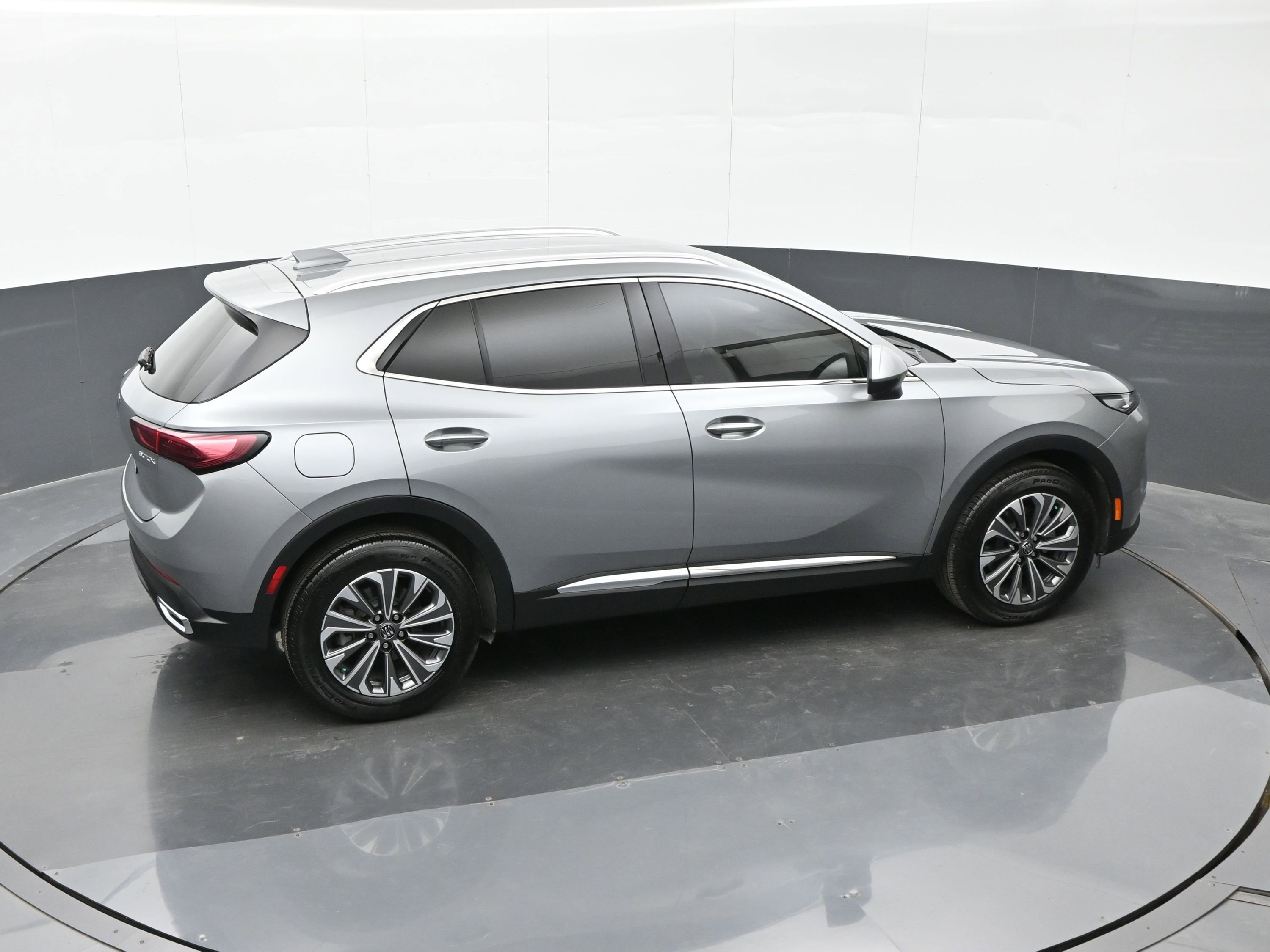 Used 2024 Buick Envision Preferred image 33