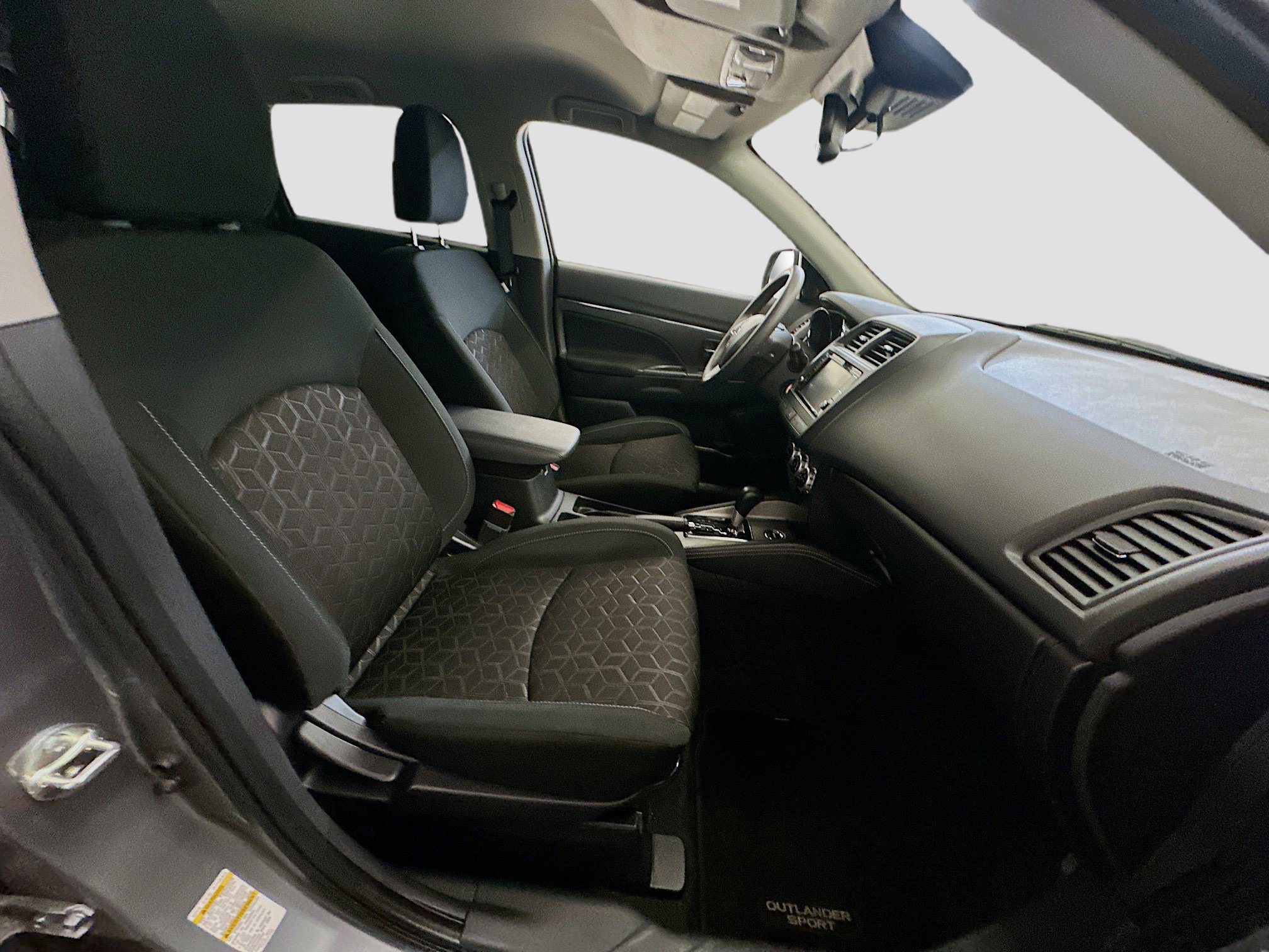 Used 2025 Mitsubishi Outlander Sport ES image 31