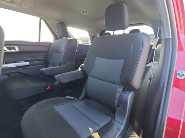 Used 2022 Ford Explorer XLT AWD/4WD image 29