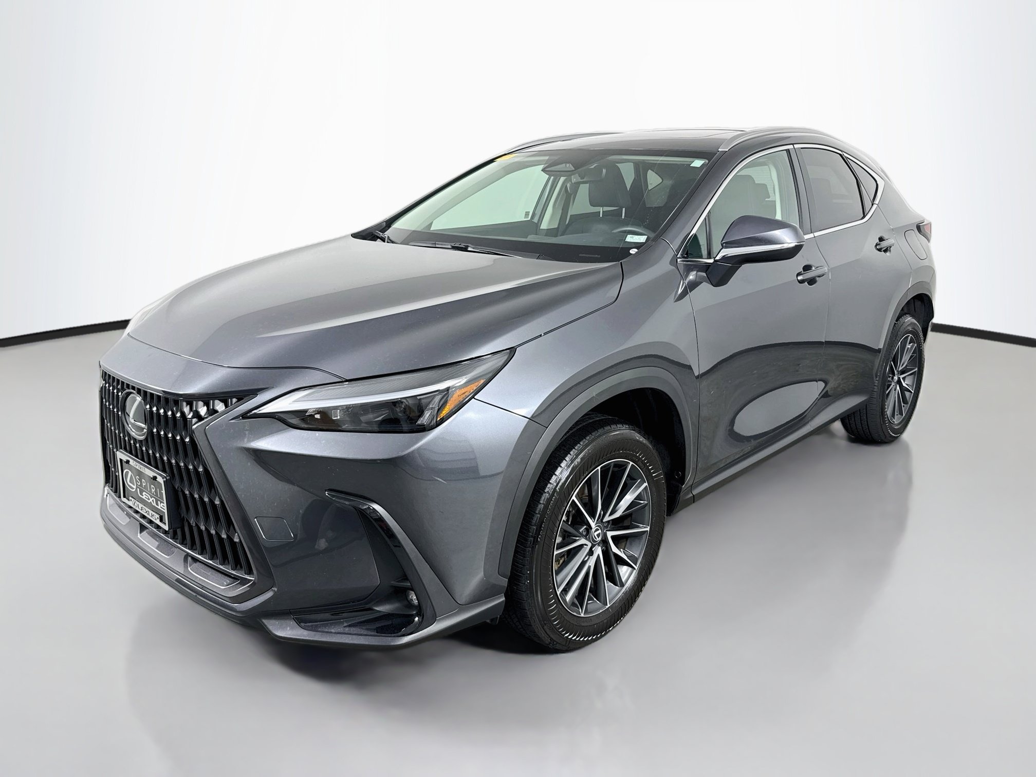 Used 2024 Lexus NX 250 FWD image 3