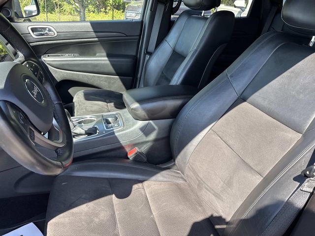 Used 2020 Jeep Grand Cherokee Altitude image 27
