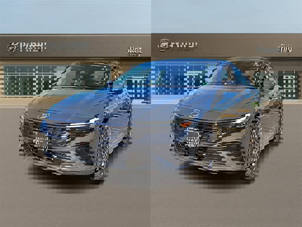 Used 2024 Hyundai Elantra SEL w/ Convenience Package