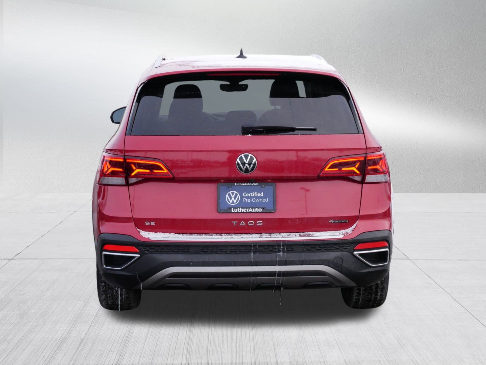 Certified 2023 Volkswagen Taos SE w/ Panoramic Sunroof Package image 6