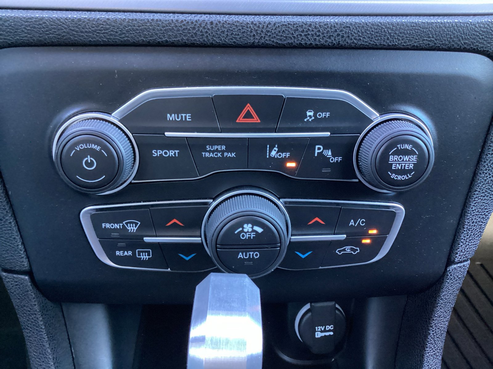 Used 2023 Dodge Charger R/T w/ Blacktop Package image 21