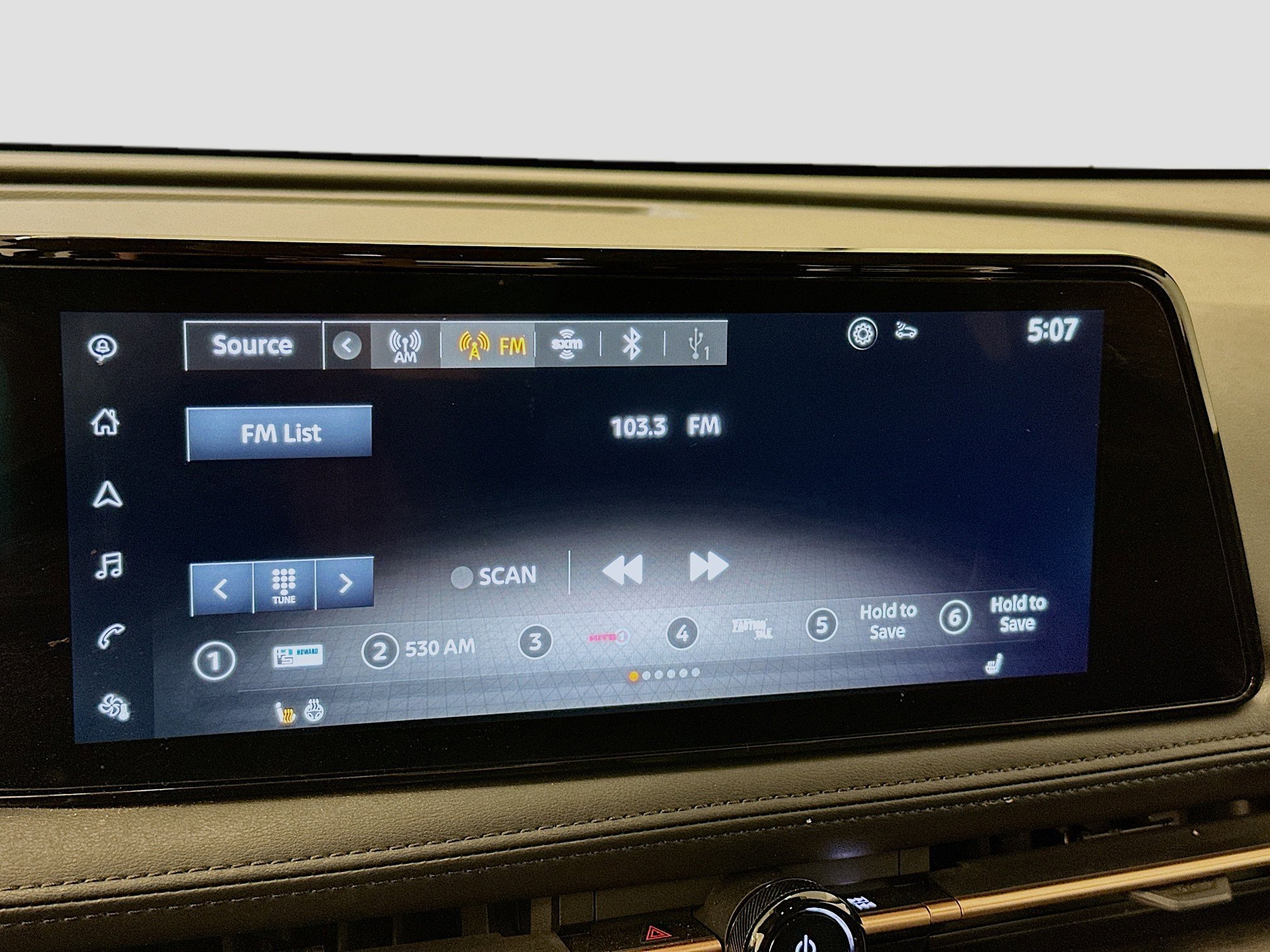 Used 2024 Nissan Ariya AWD image 21