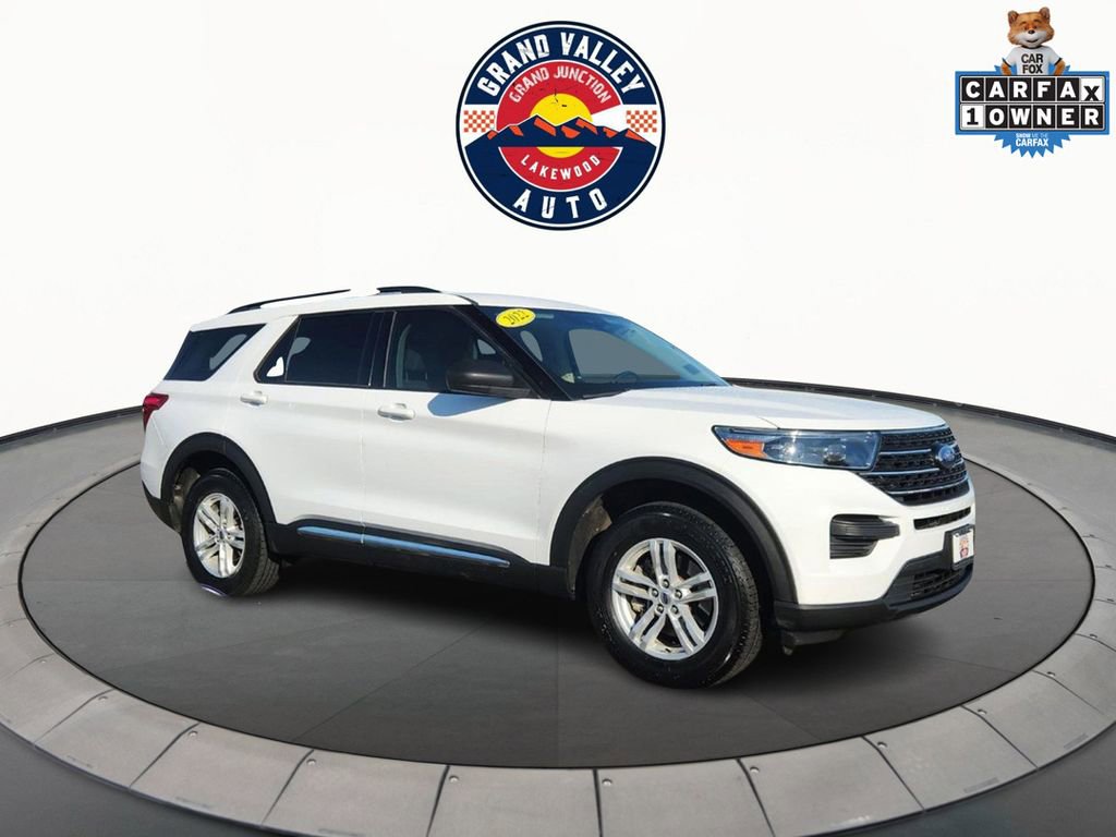 Used 2022 Ford Explorer XLT image 1