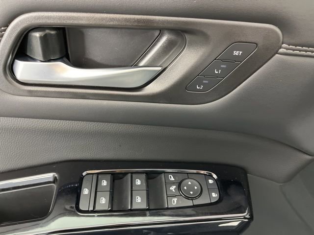 New 2026 Nissan Pathfinder Platinum w/ Accent Package image 31