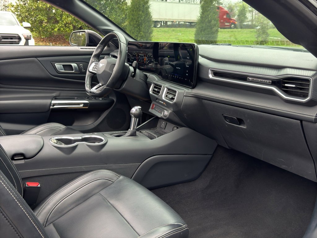 Used 2024 Ford Mustang Premium image 13
