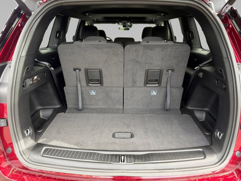 New 2026 Jeep Grand Cherokee L Laredo image 16