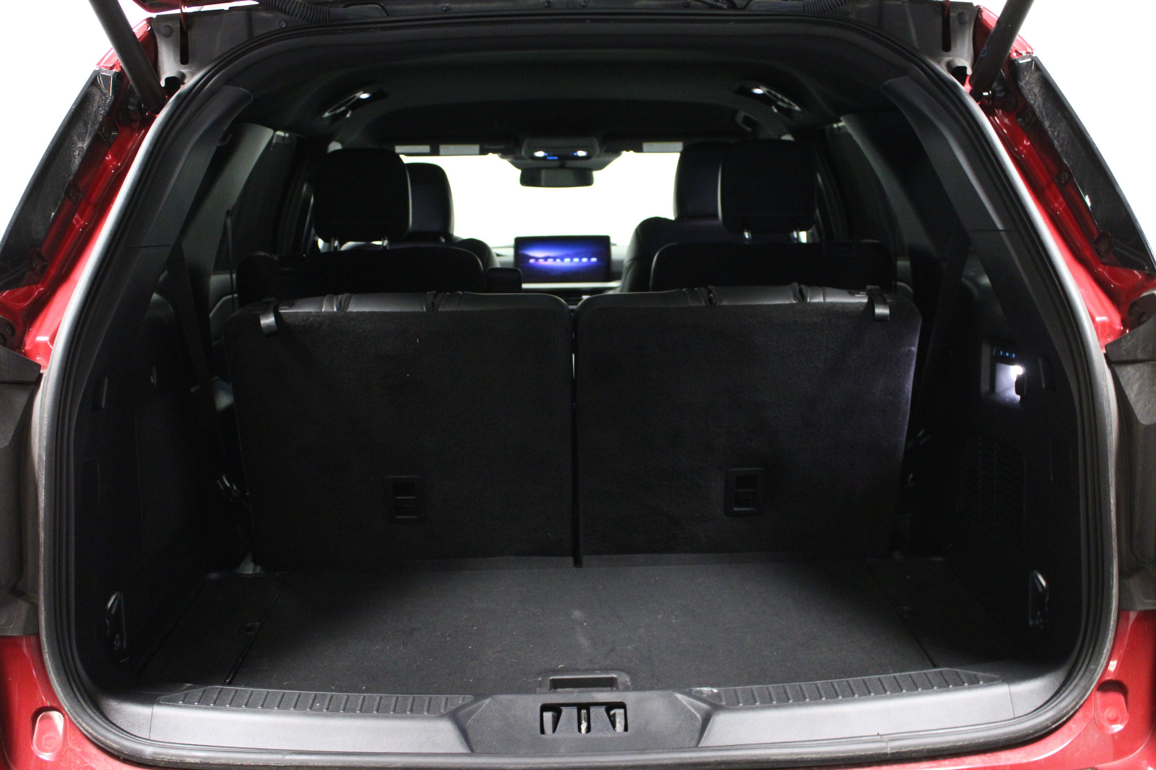 Used 2025 Ford Explorer ST-Line w/ Premium Package RWD image 15