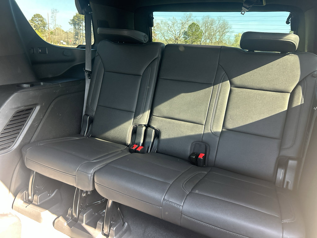 Used 2023 Chevrolet Tahoe LT w/ Luxury Package image 21