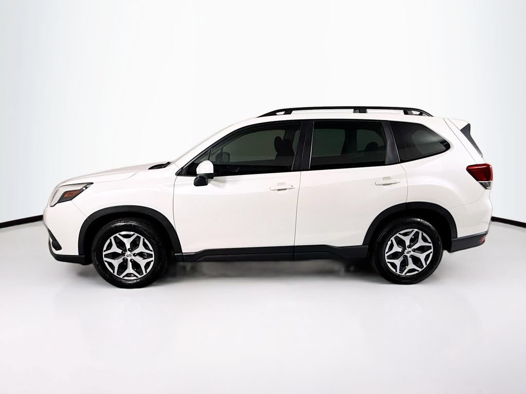 Used 2022 Subaru Forester Premium AWD/4WD image 8