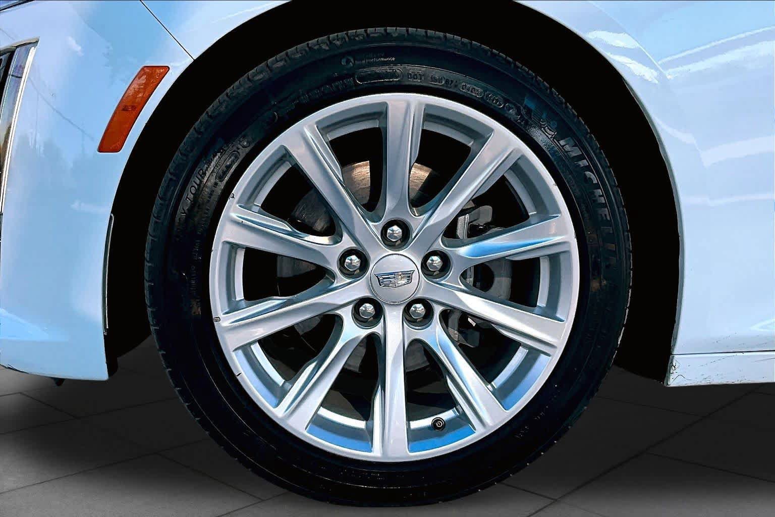 Used 2023 Cadillac CT5 Luxury RWD image 11