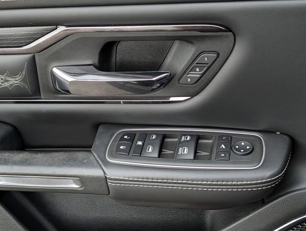 Used 2023 RAM 1500 Limited AWD/4WD image 25