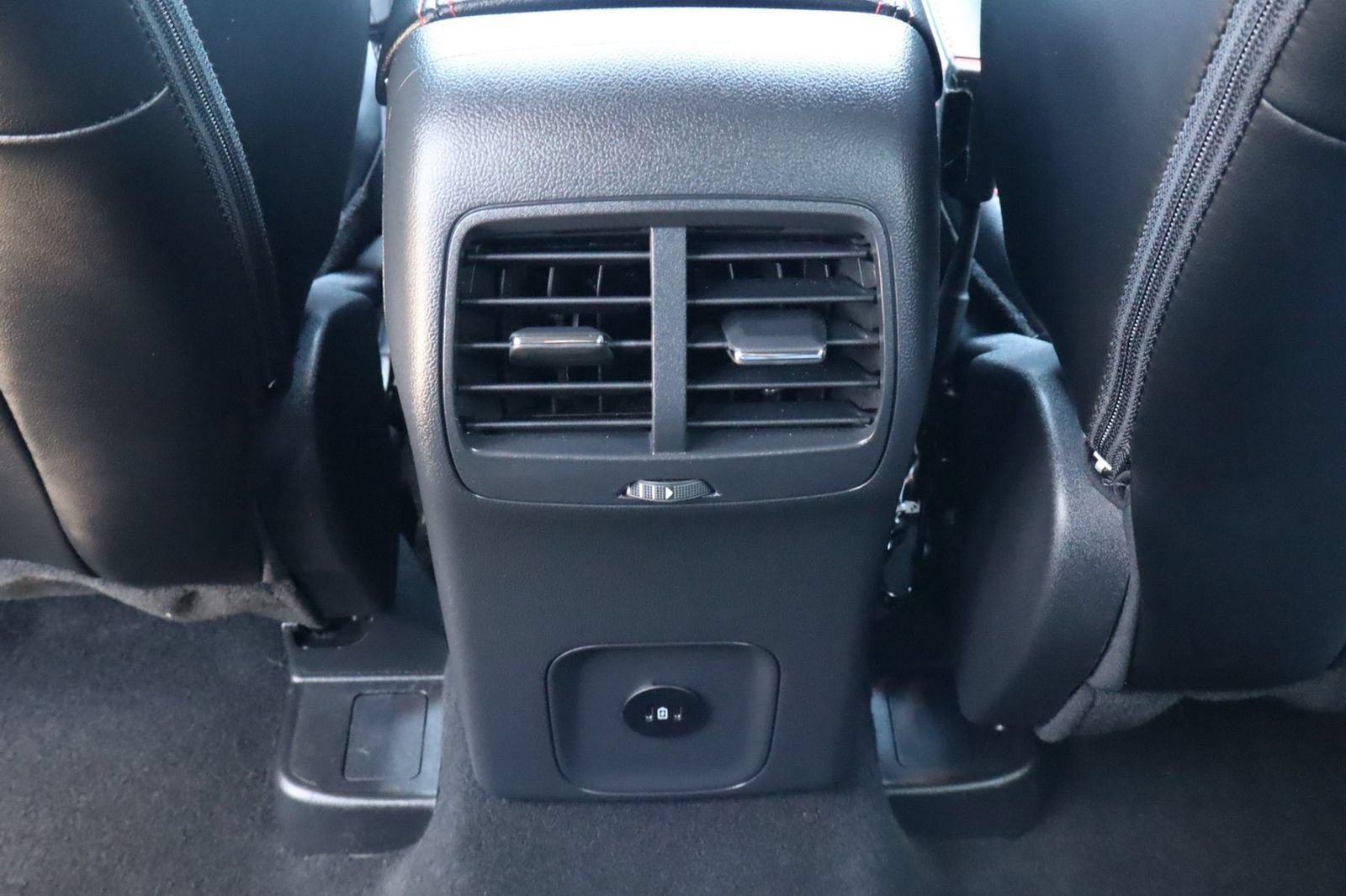 Used 2025 Ford Escape ST-Line w/ Equipment Group 301A FWD image 34