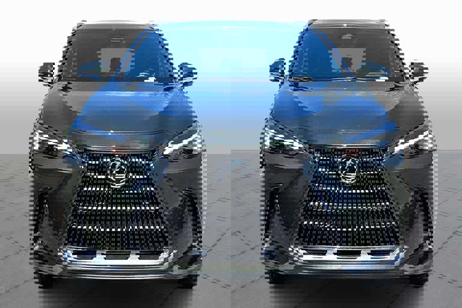 Used 2024 Lexus NX 250 w/ Towing Package (2000 Lbs) image 4