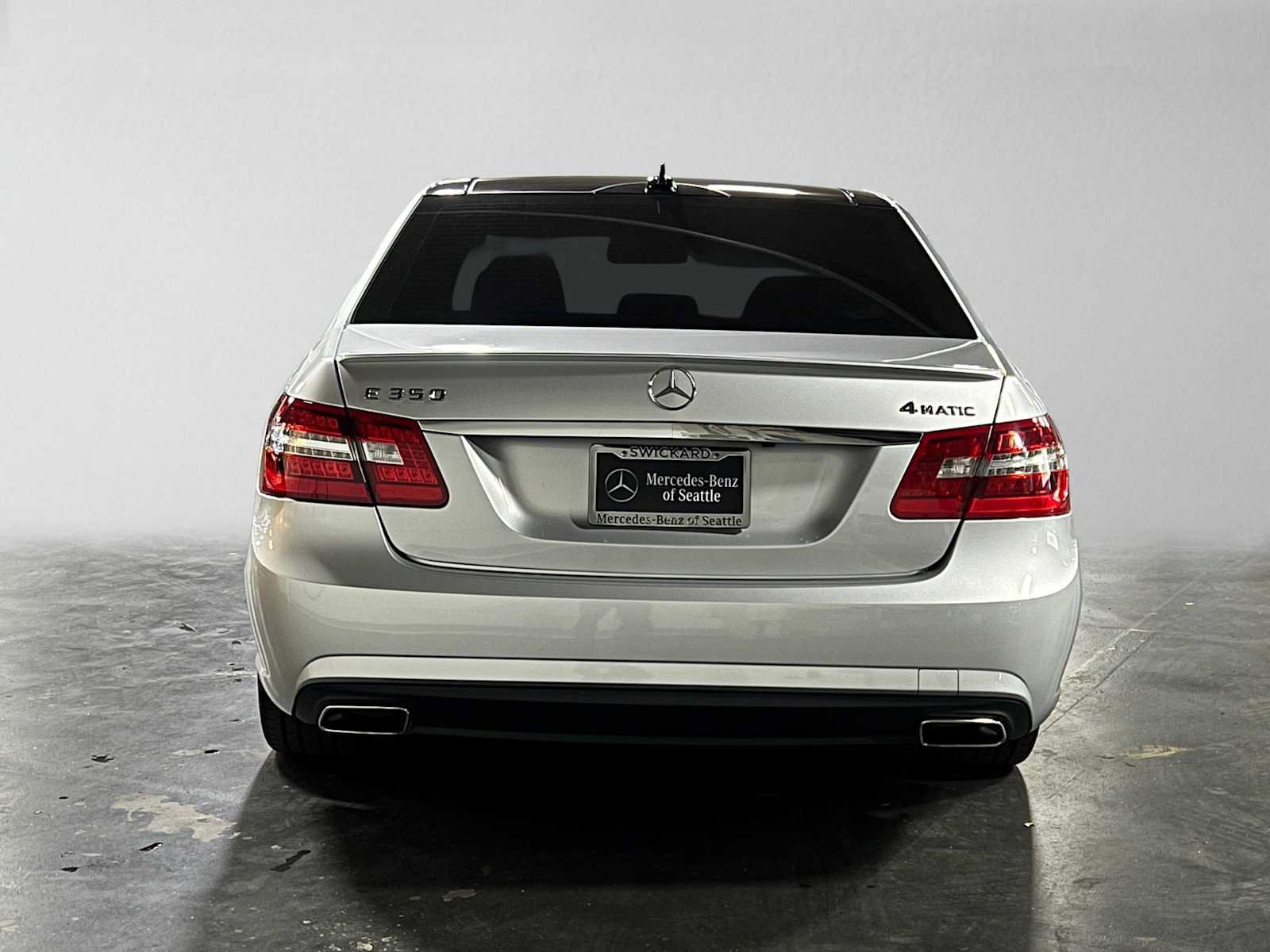 Used 2012 Mercedes-Benz E 350 4MATIC Sedan image 4