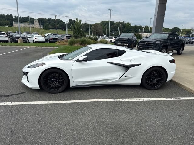 Used 2024 Chevrolet Corvette Z06 RWD image 4