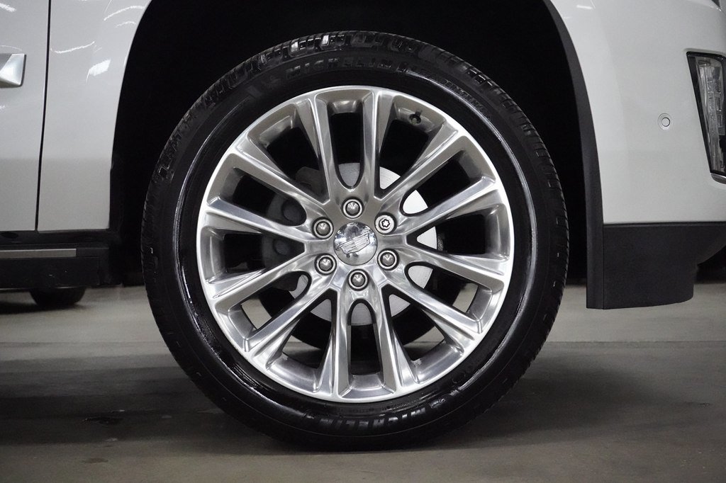 Used 2018 Cadillac Escalade ESV Premium Luxury AWD/4WD image 39