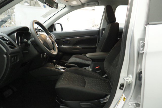 New 2027 Mitsubishi Outlander Sport ES AWD/4WD image 6