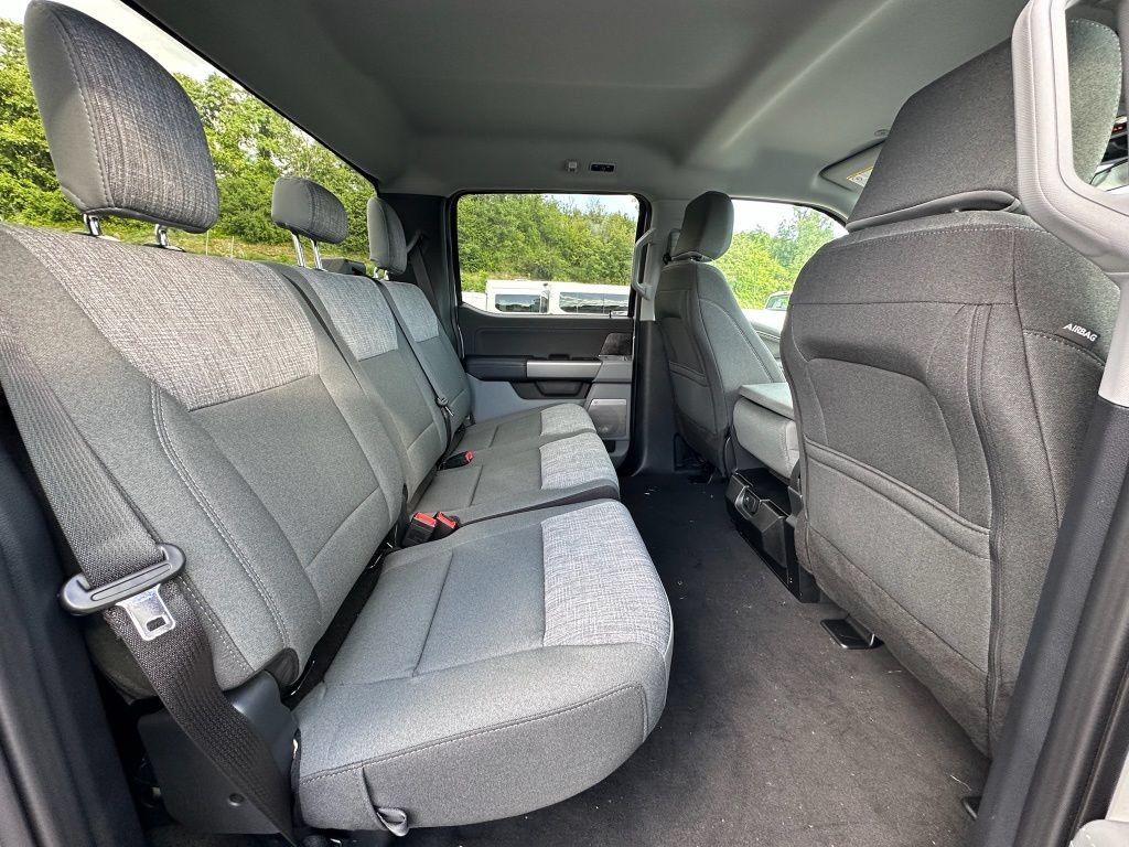 New 2026 Ford F250 XLT w/ XLT Premium Package AWD/4WD image 26