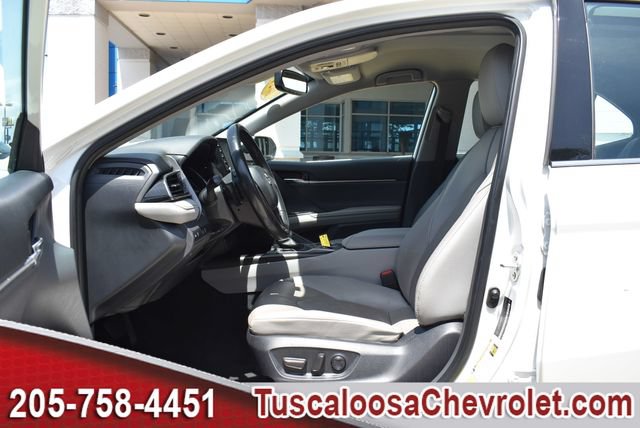 Used 2024 Toyota Camry XSE FWD image 17