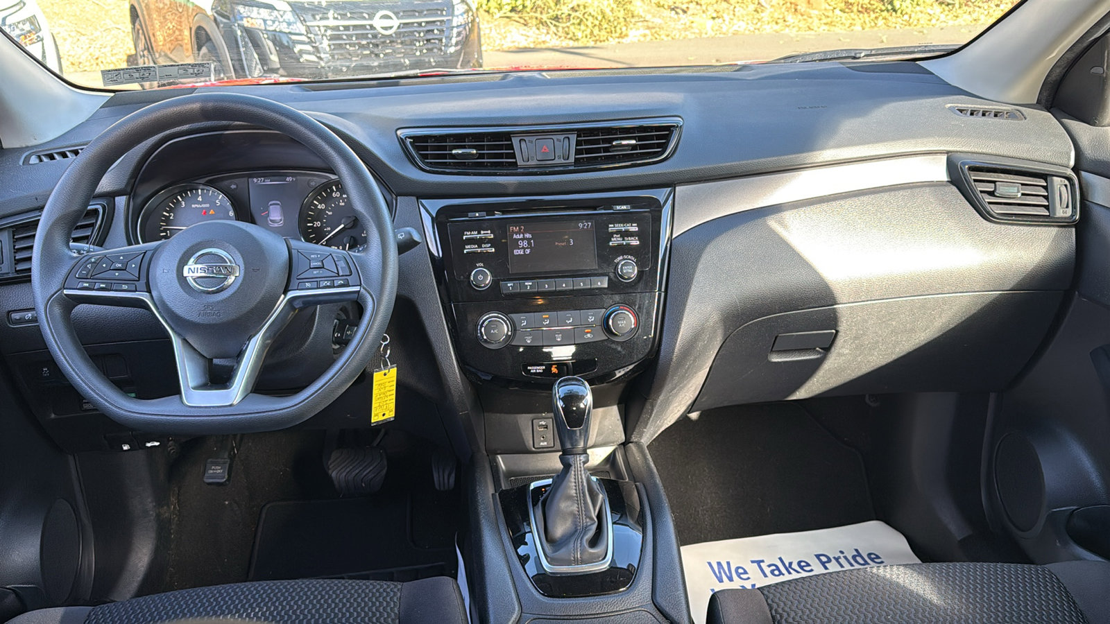 Used 2018 Nissan Rogue Sport S image 5