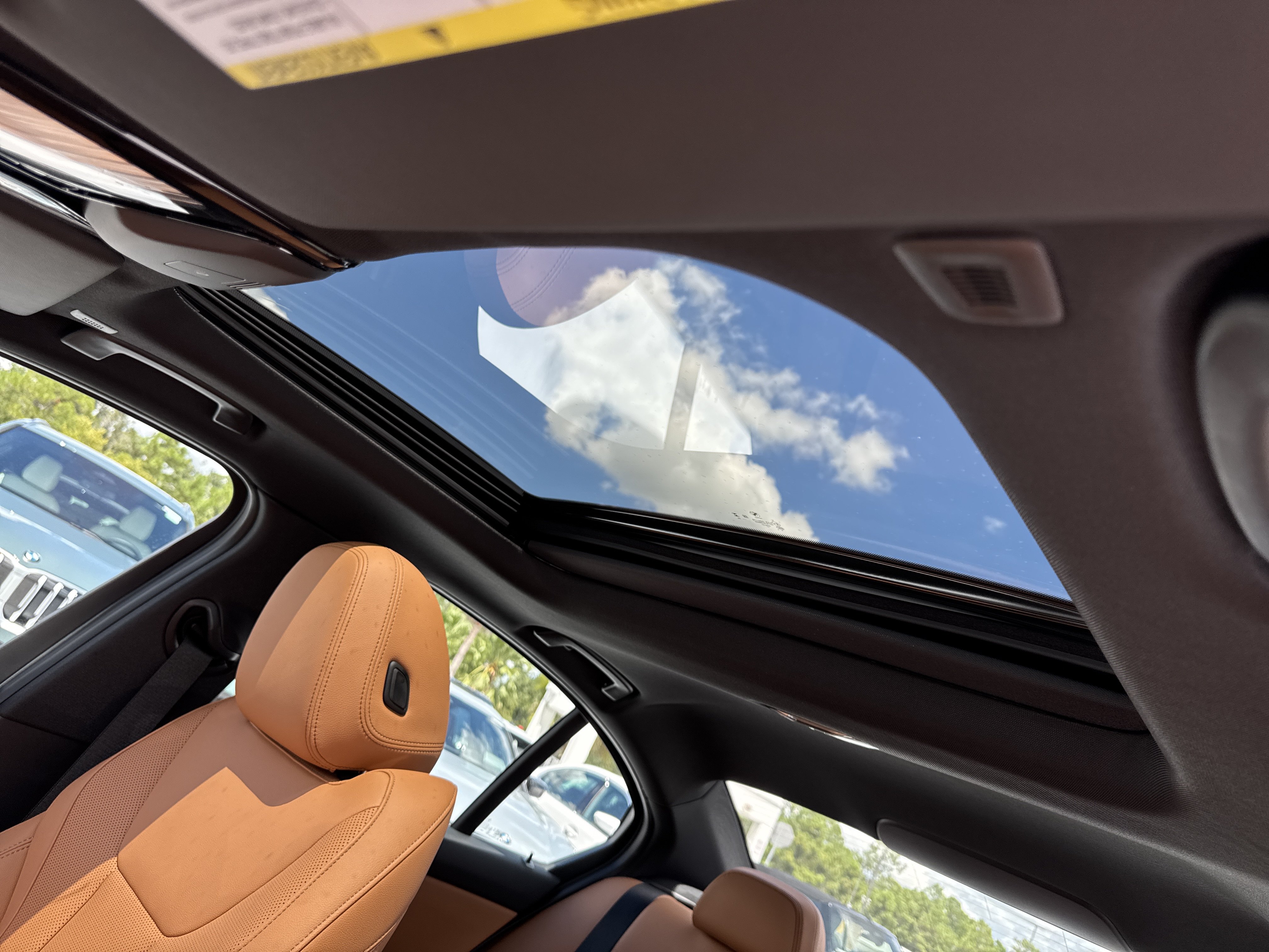 New 2026 BMW 330i Sedan w/ Convenience Package RWD image 23