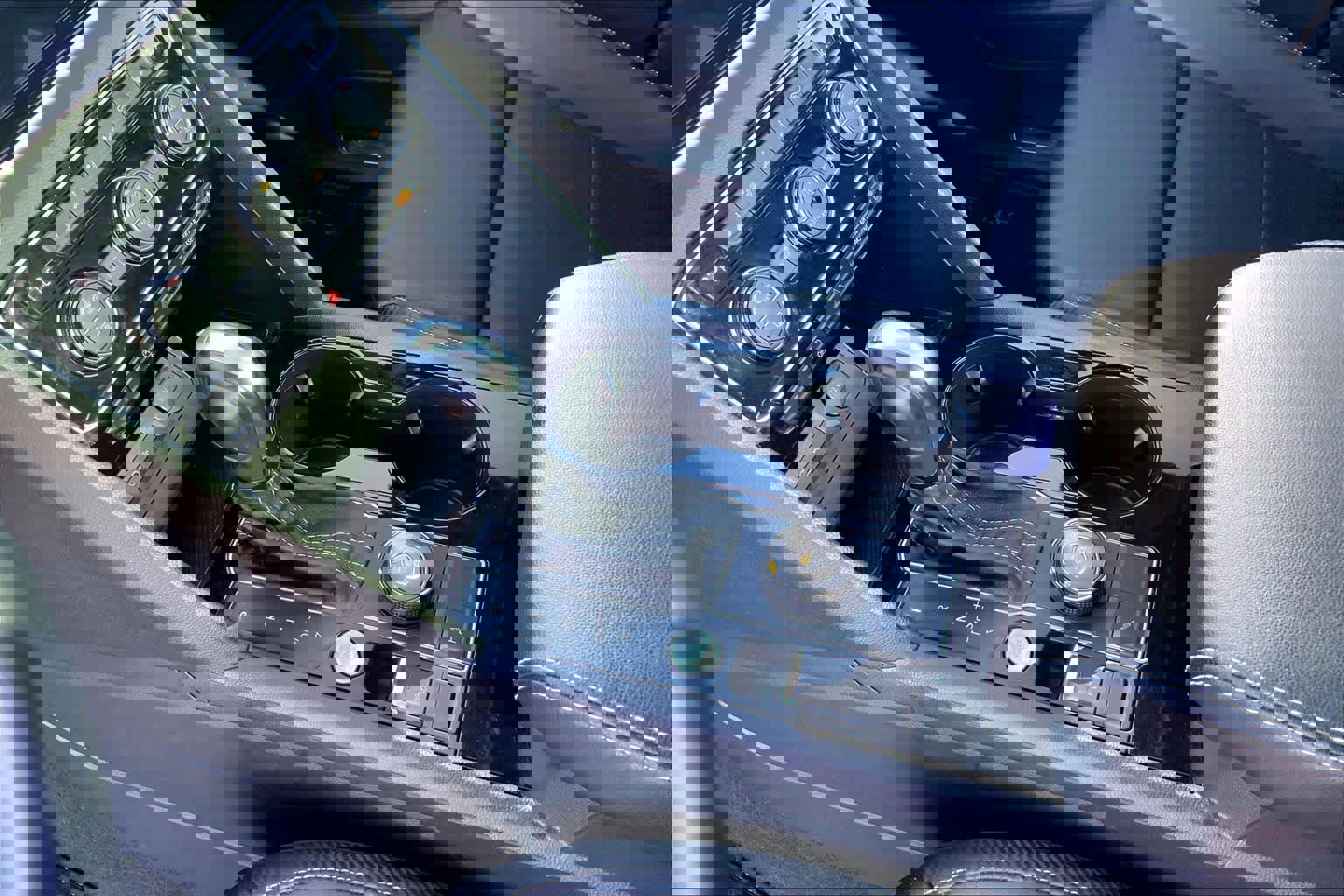 Used 2021 Volkswagen Atlas Cross Sport SEL image 17