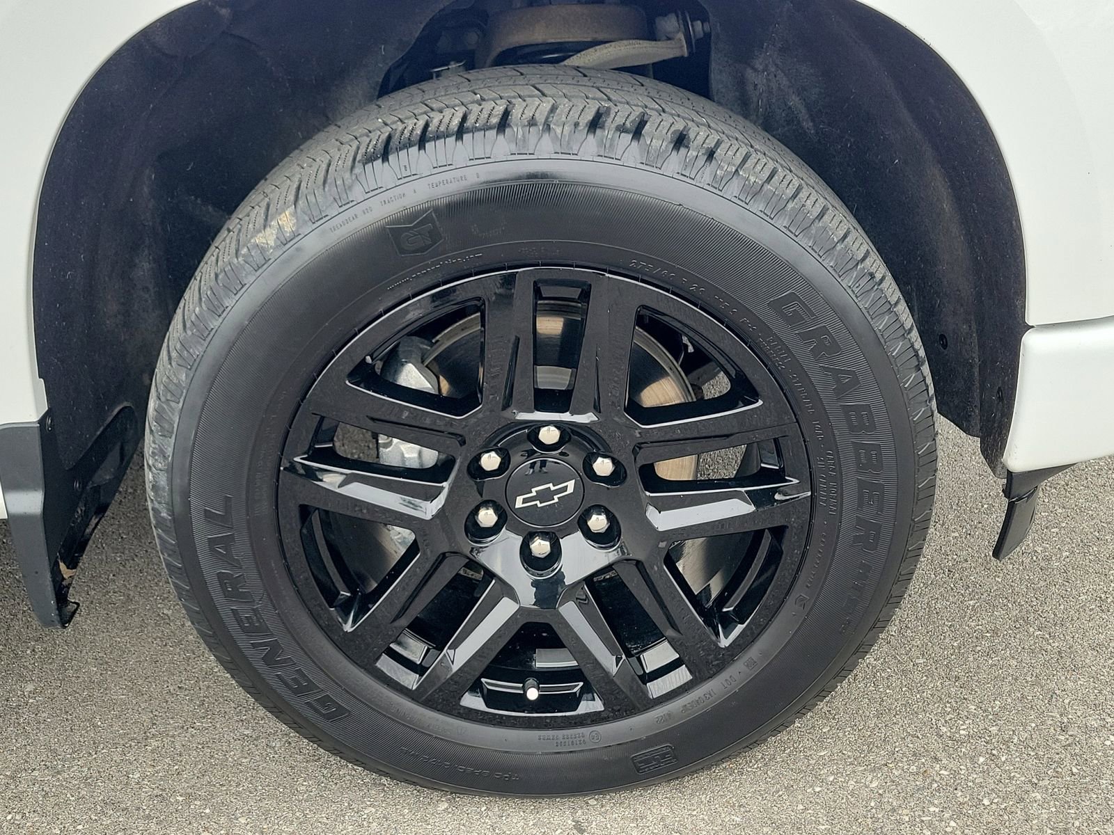 Used 2023 Chevrolet Silverado 1500 Custom w/ LPO, Dark Essentials Package image 6