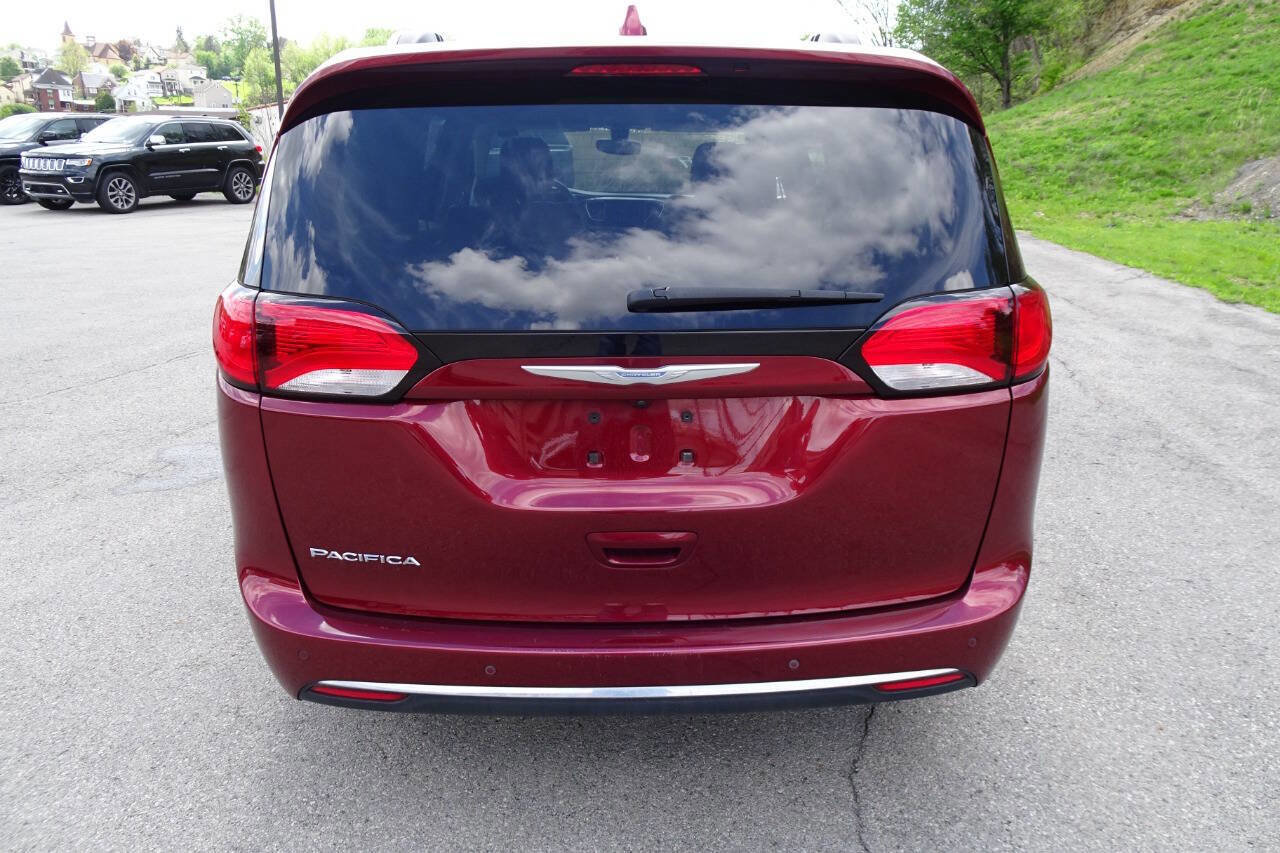 Used 2018 Chrysler Pacifica Touring Plus FWD image 7
