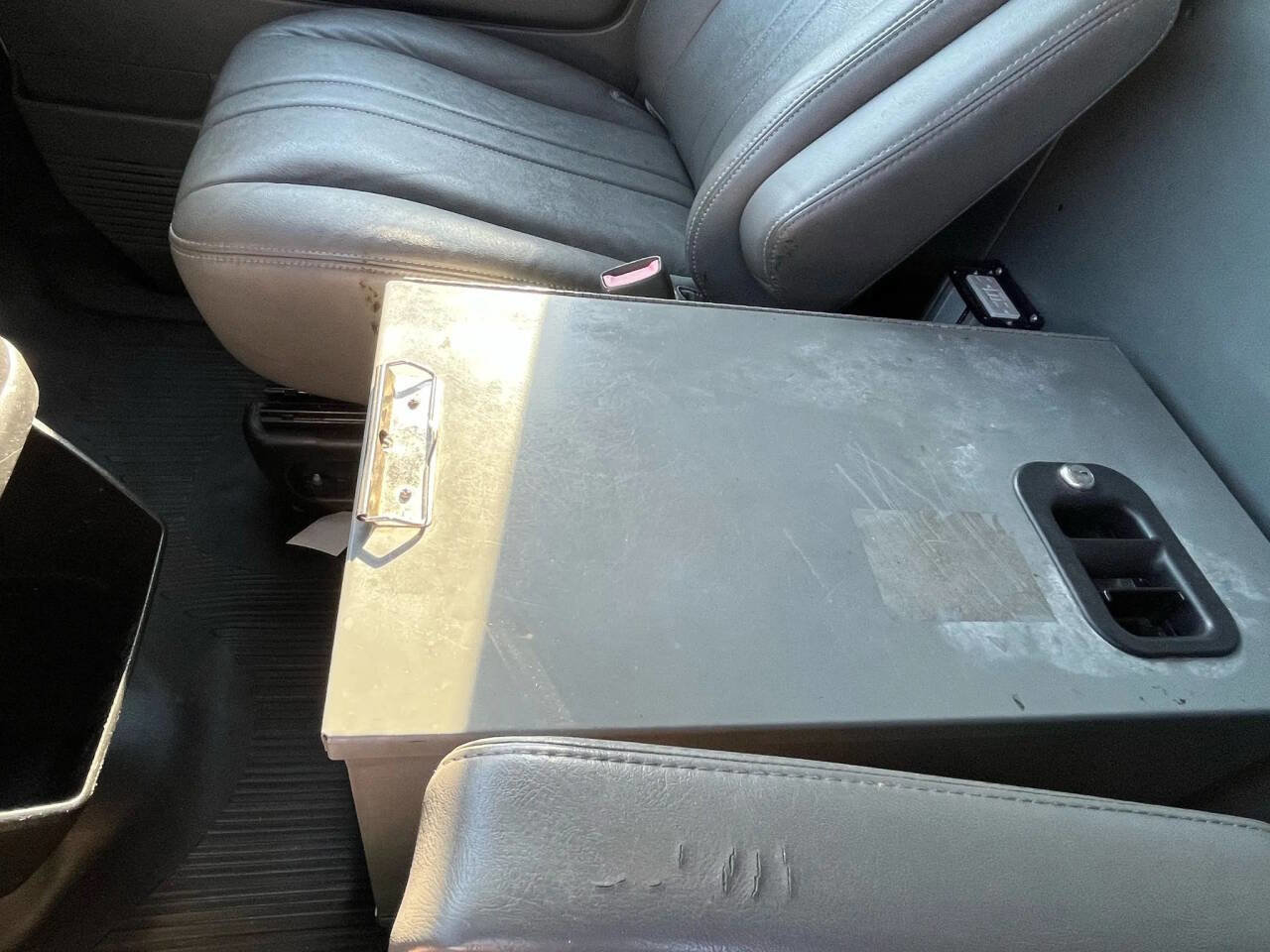 Used 2012 Chevrolet Express 2500 w/ Cold Climate Package image 28