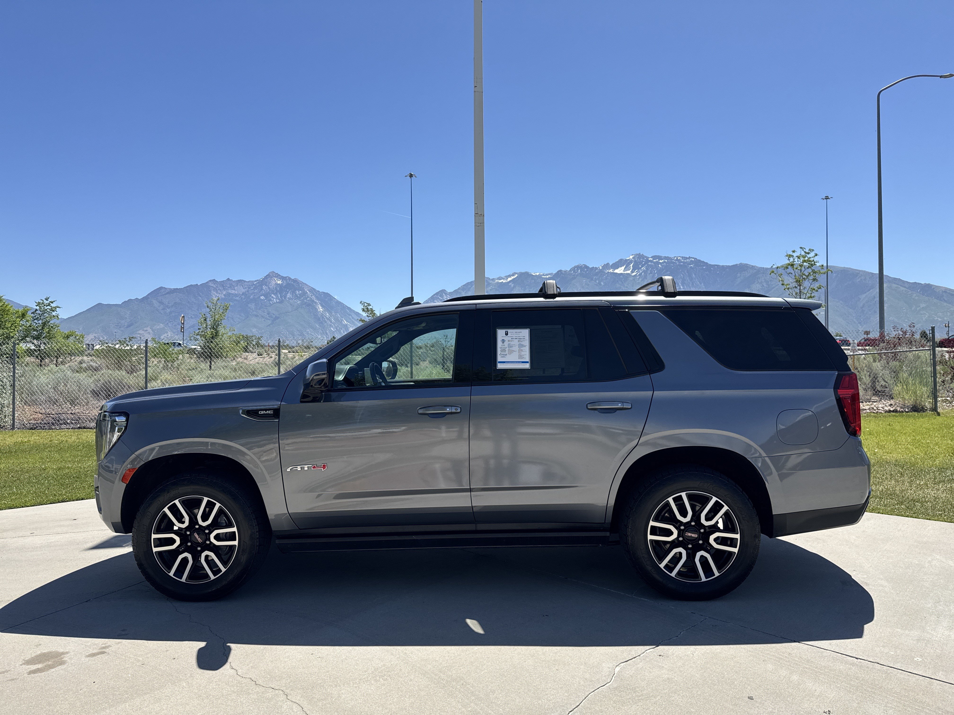 Used 2021 GMC Yukon AT4 w/ AT4 Premium Plus Package AWD/4WD image 2